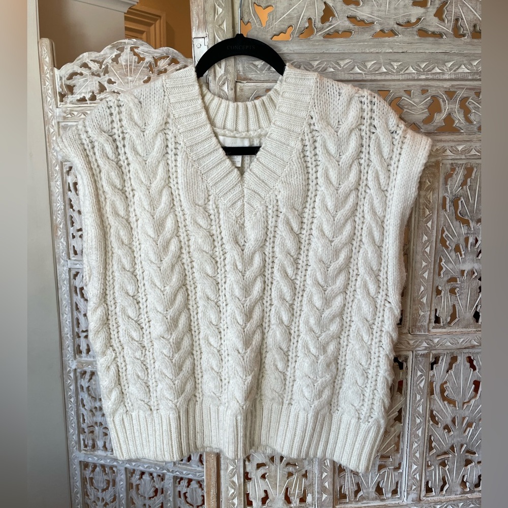 H&M sweater vest